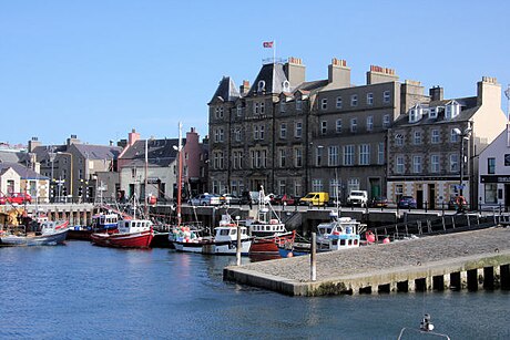 File:Kirkwall harbour and hotel - geograph.org.uk - 1320945.jpg