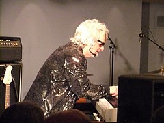 Kooper celebrating his 68th birthday at the Regatta Bar in Cambridge, Massachusetts, on February 4, 2012 Kooper at keyboards 2013.jpg