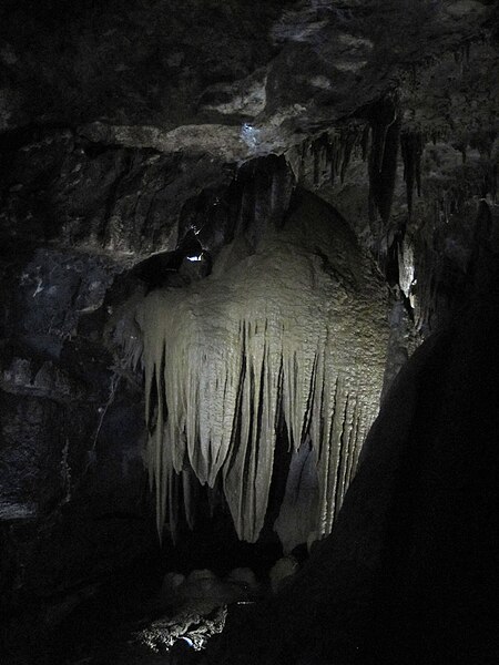 File:Kumistavi cave (5).jpg