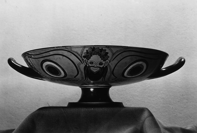 File:Kylix with Mask of Dionysus and Gorgon's Head Medallion.jpg