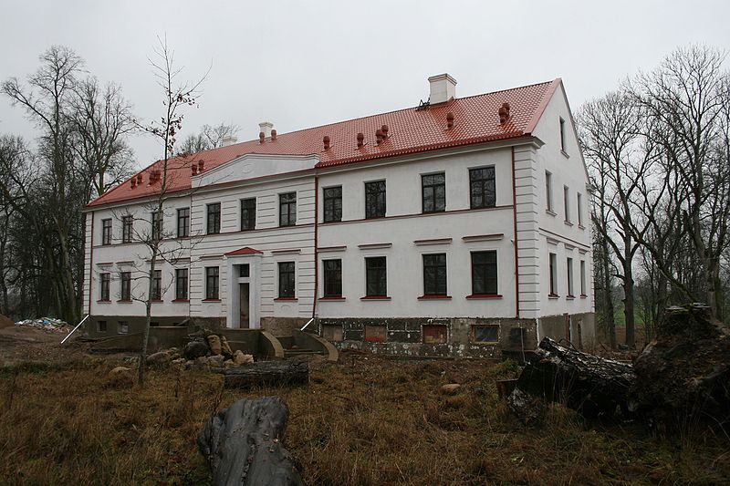 File:Lielvirbi manor AD1870 at 2006 (Courland, Latvia), in renovation process - ainars brūvelis - Panoramio.jpg