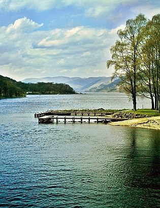 How to get to Loch Earn with public transport- About the place