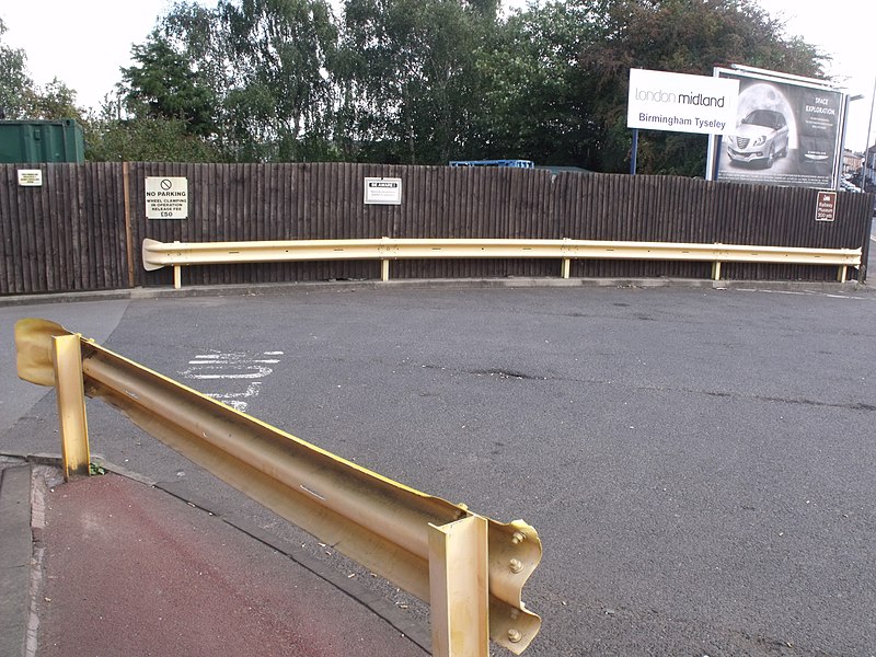 File:London Midland - Birmingham Tyseley - barriers (6156236430).jpg