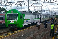 ME201 DMU at Klaten Station.jpg