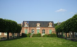 Mairie amblainville.JPG