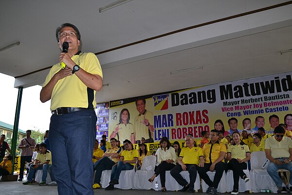 Roxas during a campaign rally of the LP in Quezon City, February 17, 2016