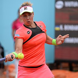 Marina Erakovic (17791966333)