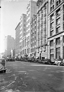 Martin Place in 1939, prior to pedestrianisation Martin Place; Commonwealth Bank, Hotel Australia, between 1933-1939 - photographer Hall & Co. (7946924568).jpg