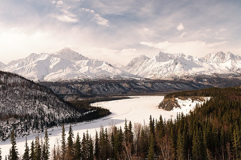 File:Matanuska River Bend.jpg