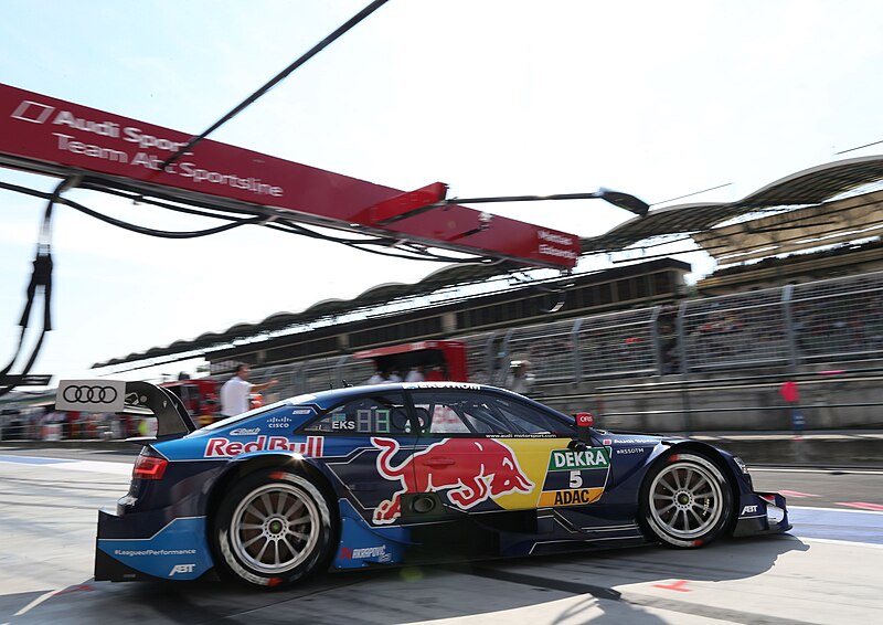 File:Mattias Ekström (Red Bull Audi RS 5 DTM -5), DTM Budapest 2016 (29271250973).jpg