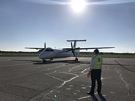 Medavia Dash-8 Q315, reg.
9H-AFD, Malta Internacia Flughaveno.