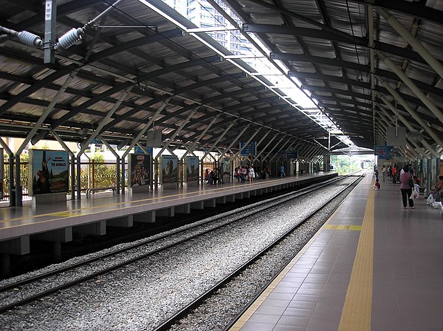 Mid Valley Komuter station, showing the new canopy roof