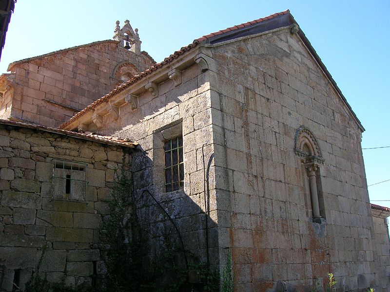 File:Mosteiro de San Munio de Veiga.jpg