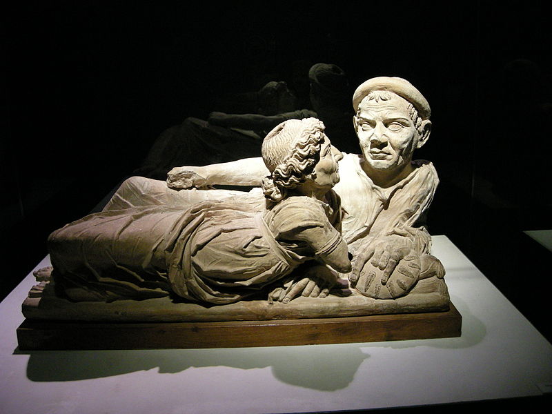 File:Museo guarnacci, urna degli sposi, I sec. ac. 01.JPG