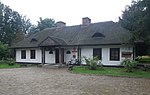 Miniatuur voor Bestand:Muzeum Wsi Lubelskiej - dwór z Huty Dzierążyńskiej.jpg