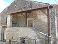 Français : Maison ancienne (maison à balais), Nanclars, Charente, France