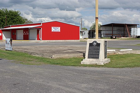 New berlin tx2016 8(muelder store)