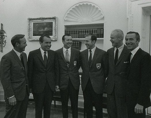 President Nixon meeting with golf pro Arnold Palmer, Al Kaline of the Detroit Tigers, Green Bay Packer’s Bart Starr, Coach Bud Wilkinson, Sportscaster Chris Schenkel on February 13, 1969