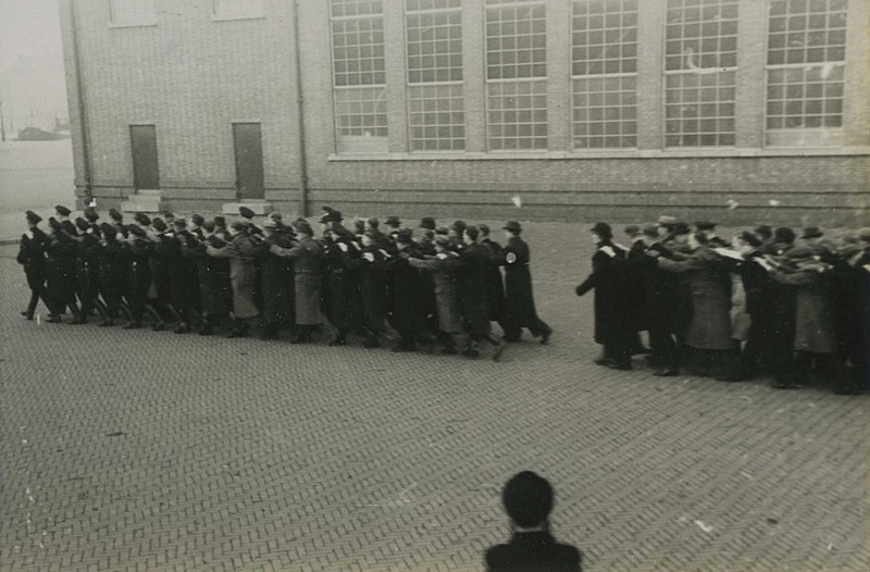 File:Opleiding Landwacht - Fotodienst der NSB - NIOD - 156116.jpeg