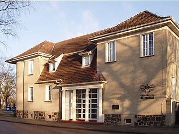 File:Otto-Lilienthal-Museum.JPG