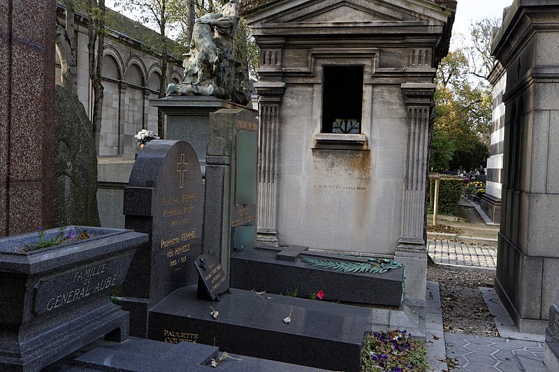 File:Père-Lachaise - Division 89 - Mesmin 02.jpg