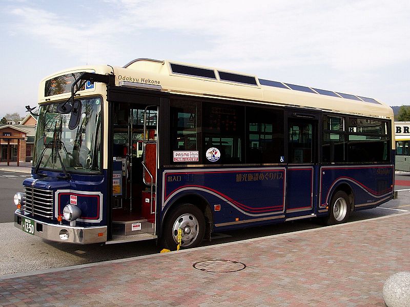 File:PDG-KR234J2 Tozan B153 Skylight front.jpg