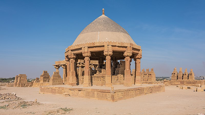 File:PK Chaukhandi Necropolis near Karachi asv2020-02 img07.jpg