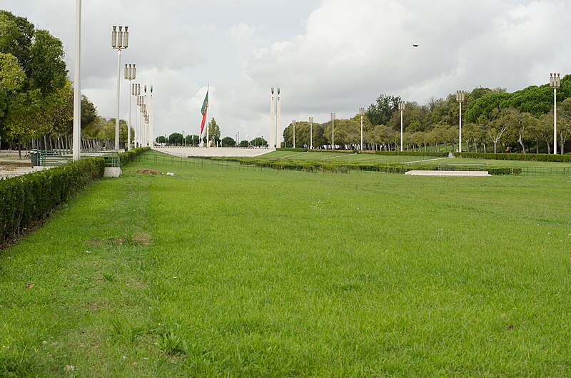 File:Parque Eduardo VII (8218125406).jpg