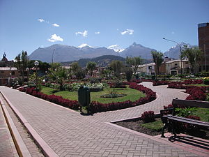 Huaraz: Toponimia, Símbolos, Geografía