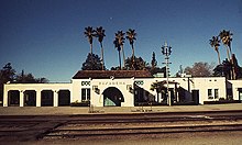 Southwestern style station building Pasadena station, November 1972.jpg