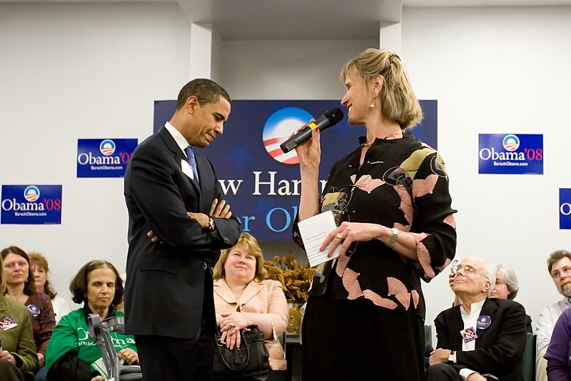 File:Peggo Hodes introduces Barack Obama (466645833).jpg