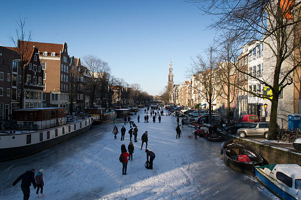 Prinsengracht with Westertoren, winter