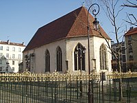 Puteaux eski kilisesi.JPG