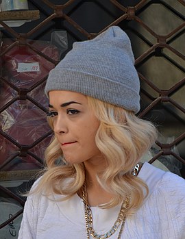 Rita Ora (alb. Rita Sahatçiu Ora), britanska pevačica i glumica albanskog porekla (2012)