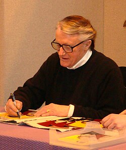 Robert Vaughn jakamassa nimikirjoituksia vuonna 2009.