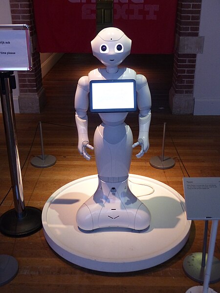 File:Robot Pepper.jpg