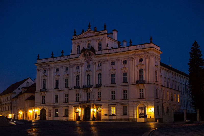 File:Roman Boed - Arcibiskupský palác, Praha.jpg