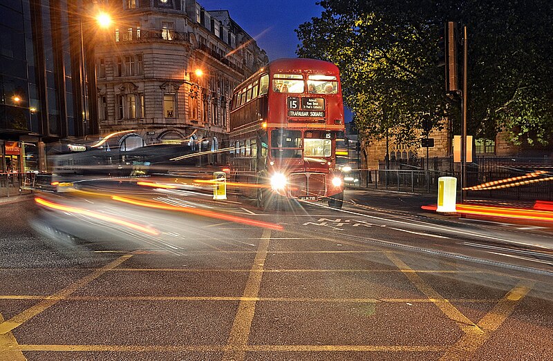 File:Routemaster RM2071 (ALM 71B), 3 November 2013.jpg