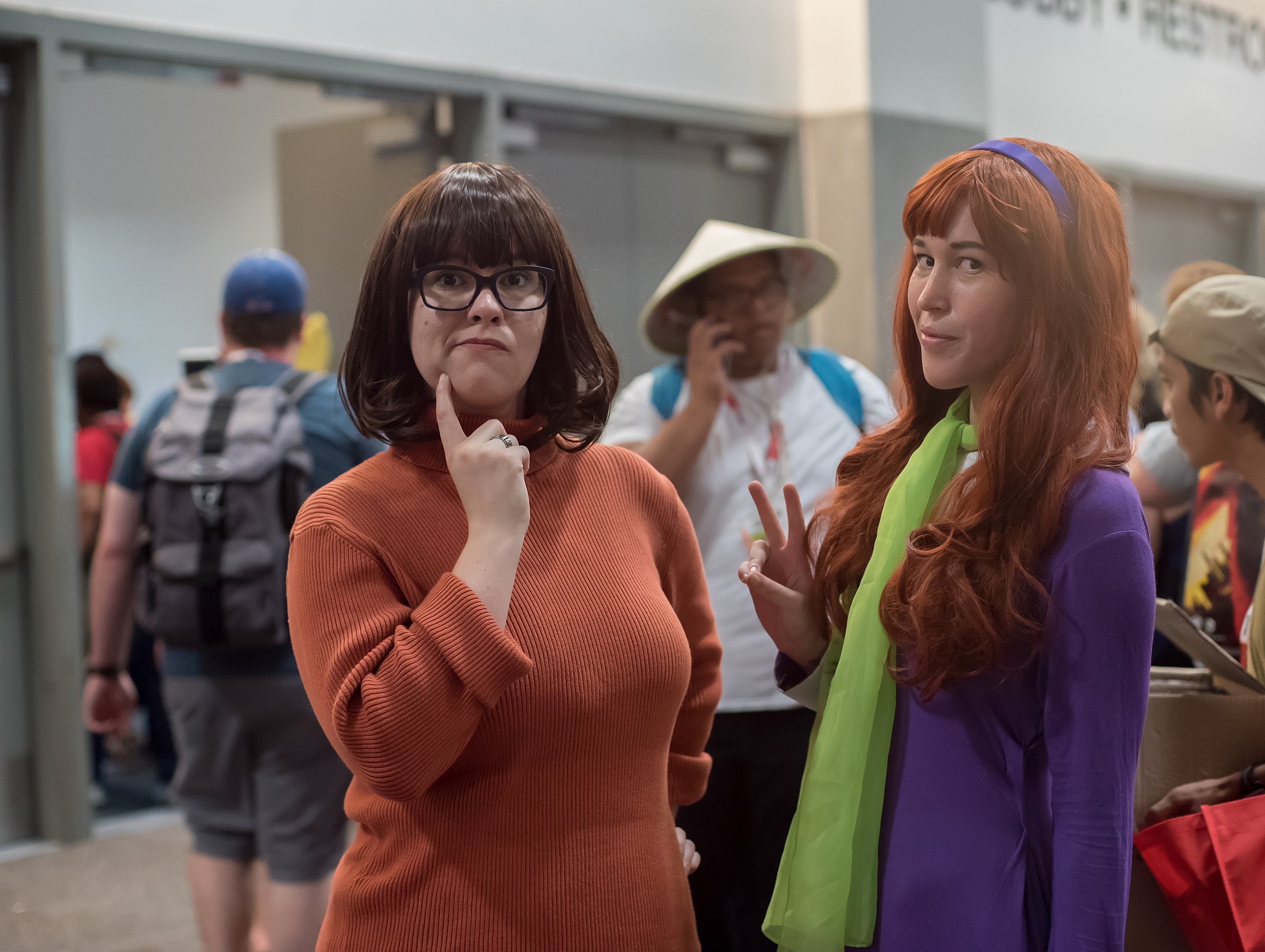 File:Cosplay at Lucca Comics & Games 2021 - Velma and Daphne.jpg -  Wikimedia Commons