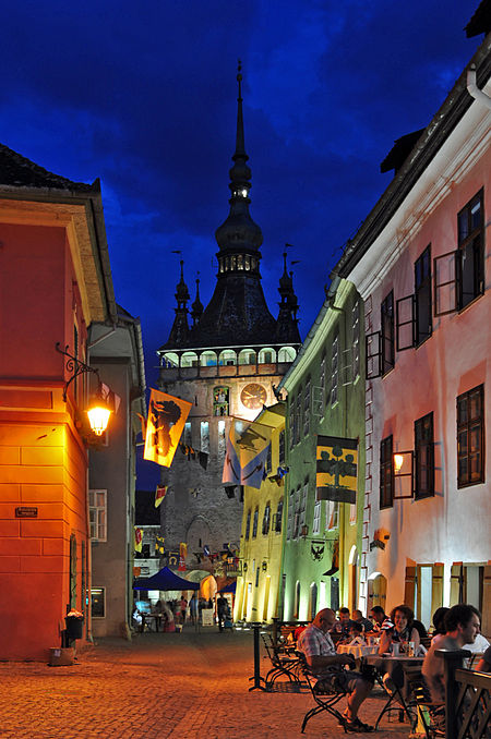 Sighisoara - Strada Turnului.jpg