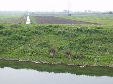 Site of Sir Gilbert Heathcote's Tunnel by Graham Horn