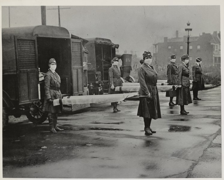 File:St. Louis Red Cross Motor Corps on duty Oct. 1918 Influenza epidemic. LCCN2011661525.tif