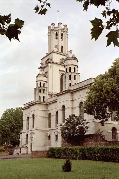 File:St Georges In The East - geograph.org.uk - 510475.jpg