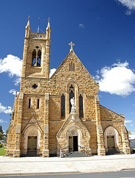 Собор Святого Михаила Архангела, Уогга-Уогга, Австралия