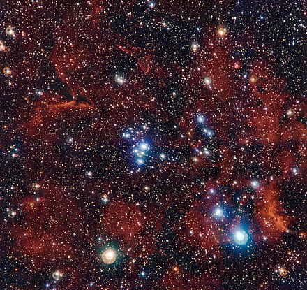 Галактики какого типа самые большие во вселенной. NGC 2367. Рассеянное звездное скопление. Космос звезды. Скопление галактик.