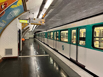 Station Maubert Mutualité Métro Paris Ligne 10 - Paris V (FR75) - 2022-07-02 - 1.jpg