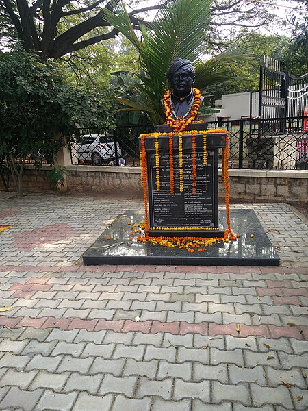 Statue of Sri ValChand HeeraChand, Founder of Hindustan Aeronautics Limited, Bengaluru at HAL Old Airport Bus Stop, Suranjan Das Road, Bengaluru