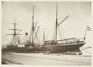 Stoomschip Willem III, voor de brand van 1871 Het Stoomschip Willem III (titel op object), RP-F-00-917 corrected orientation.jpg