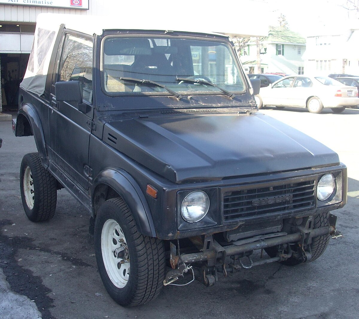 File:Suzuki Samurai front 20071025.jpg - Wikimedia Commons