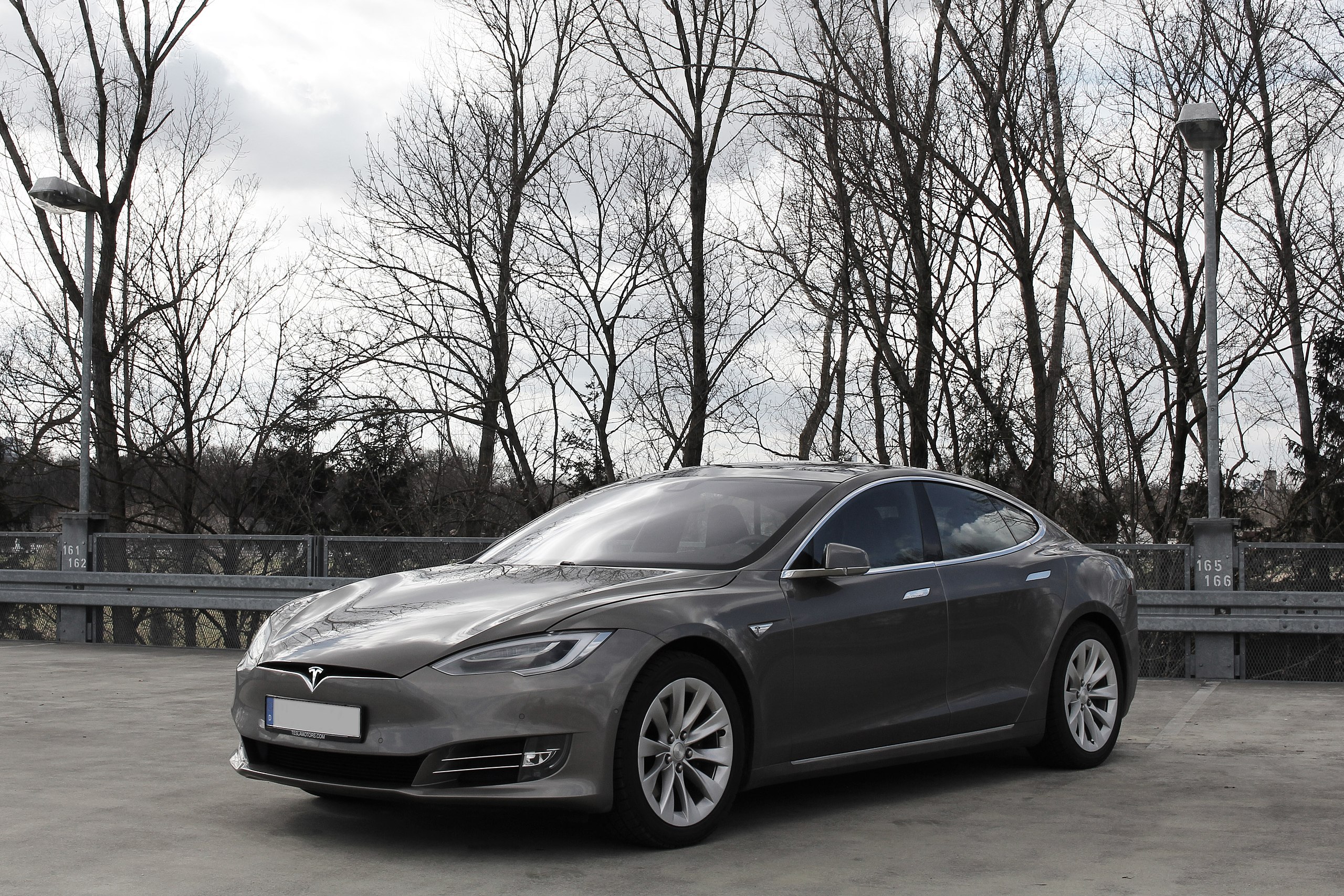 File:Tesla Model S (Facelift ab 04-2016).jpg - Wikimedia Commons